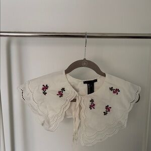 Zara Oyster White Embroidered Collar with Elegant Design